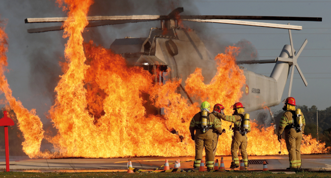 Calor, humo y baja visibilidad
