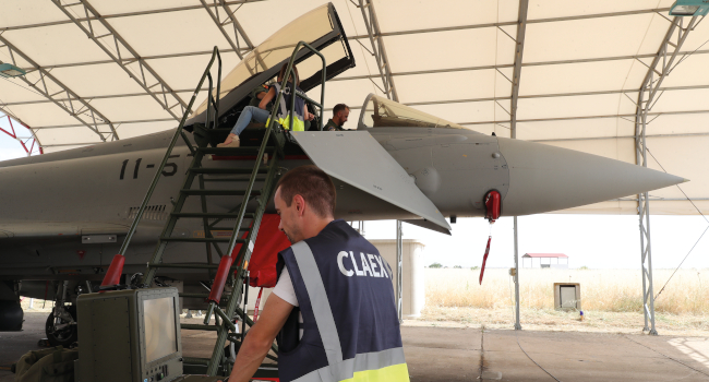 El Centro Logístico de Armamento y Experimentación (CLAEX) prueba y mejora las aeronaves, equipos y armamento del Ejército del Aire y del Espacio. ...