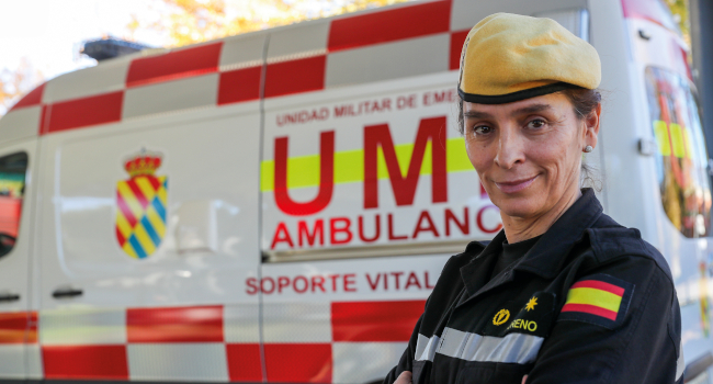 Entrevista a la teniente coronel Alicia Moreno Moreno, premio nacional del Consejo General de Enfermería en el Ámbito Asistencial. La jefa de Enfer...