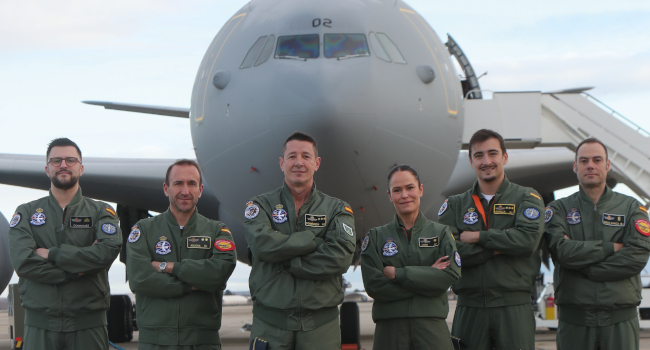 El personal del 452 Escuadrón del Ala 45 opera el A330 MRTT en misiones de transporte estratégico, reabastecimiento y aeroevacuaciones. Su primer r...