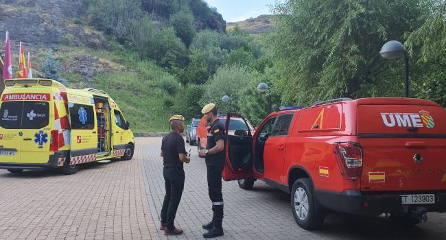 El pelotón de búsqueda y rescate del Quinto Batallón de la Unidad Militar de Emergencias ha trabajado en equipo junto a personal de la Junta de Cas...