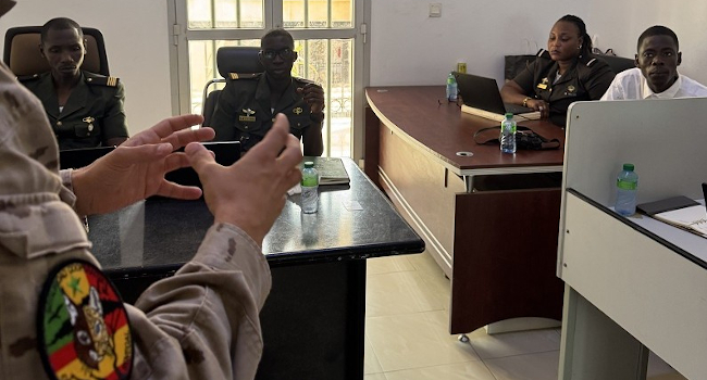 Especialistas del Mando Conjunto del Ciberespacio han instruido a las Fuerzas Armadas senegalesas en protección de redes y sistemas de información ...