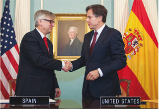 El nuevo convenio de defensa permite el despliegue permanente en Morón de una fuerza de respuesta a crisis.
