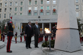 El ministro Pedro Morenés, ha recibido hoy a su homólogo de los Estados Unidos, Leon Panetta