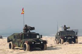 Desembarco en el que participaron vehículos de Infantería de Marina.