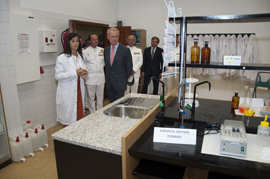 El Ministro de Defensa ha realizado un recorrido por diferentes instalaciones de la Escuela Naval