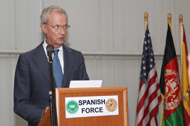 El ministro de Defensa preside el acto de transferencia de la base ‘Ruy González de Clavijo’