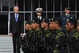 El ministro de Defensa se reúne con los secretarios de Marina y Defensa