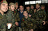 José Bono, ministro de Defensa con un grupo de militares españoles en Mostar