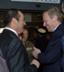 El ministro de defensa de España, José Bono, conversa con el Secretario general de la OTAN,