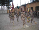 El contingente español destacado en Qala-e-Naw (Afganistán) rindió un sentido homenaje a los que dieron su vida por España cuando se cumplen seis meses del fatal accidente que costó la vida a 17 militares al sur de la localidad de Herat.