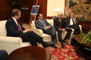 El ministro de Defensa, José Antonio Alonso, recibe a una delegación de la Asociación Internacional de policia