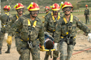 El Ministro de Defensa, José Antonio Alonso,  ha visitado el II Campamento Básico de Emergencias de la UME en la Base ¿General Álvarez de Castro¿ del Ejército de Tierra, en San Clemente de Sasebas (Girona)