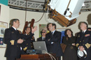 El Ministro de Defensa, presidió hoy en el Real Observatorio de la Armada, en San Fernando (Cádiz), la firma del convenio por el cual el Ministerio de Defensa proporcionará  fecha y hora oficiales a la Fábrica Nacional de Moneda y Timbre