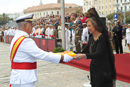 El AJEMA ofrece la Bandera a Su Majestad la Reina