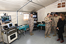 La subsecretaria de Defensa, Irene Domínguez-Alcahud, ha visitado hoy las instalaciones de la Brigada de Sanidad (BRISAN) del Ejército de Tierra, en el acuartelamiento ‘General Calvalcanti’, en Pozuelo de Alarcón (Madrid).