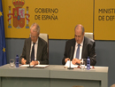 La firma, en la sede del Ministerio de Defensa