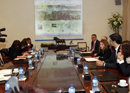 La subsecretaria de Defensa, Irene Domínguez-Alcahud, presenta la primera aplicación para dispositivos móviles de las revistas del Ministerio de Defensa