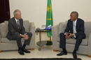 El ministro de Defensa, Pedro Morenés, reunido con Yahya Ould Hadmine, Primer ministro de la República Islámica de Mauritania.