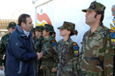 El ministro Alonso durante su visita a Mostar