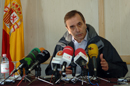 El ministro Alonso durante su visita a Mostar
