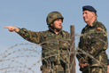 Autoridades - SM Rey Juan Carlos I - SM EL REY PRESENCIA UN EJERCICIO DE TIRO DE ARTILLERÍA ANTIAÉREA EN ¿MÉDANO DEL LORO¿ (HUELVA)