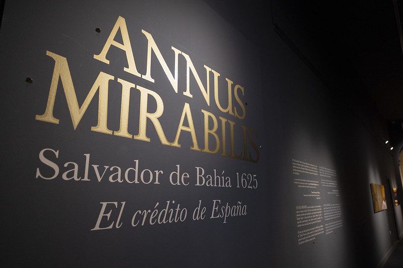 La ministra de Defensa visita la exposición en el Museo Naval que da a conocer el ‘Annus Mirabilis’ español de 1625