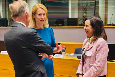 Margarita Robles: “Defender la paz y la seguridad es una tarea conjunta”