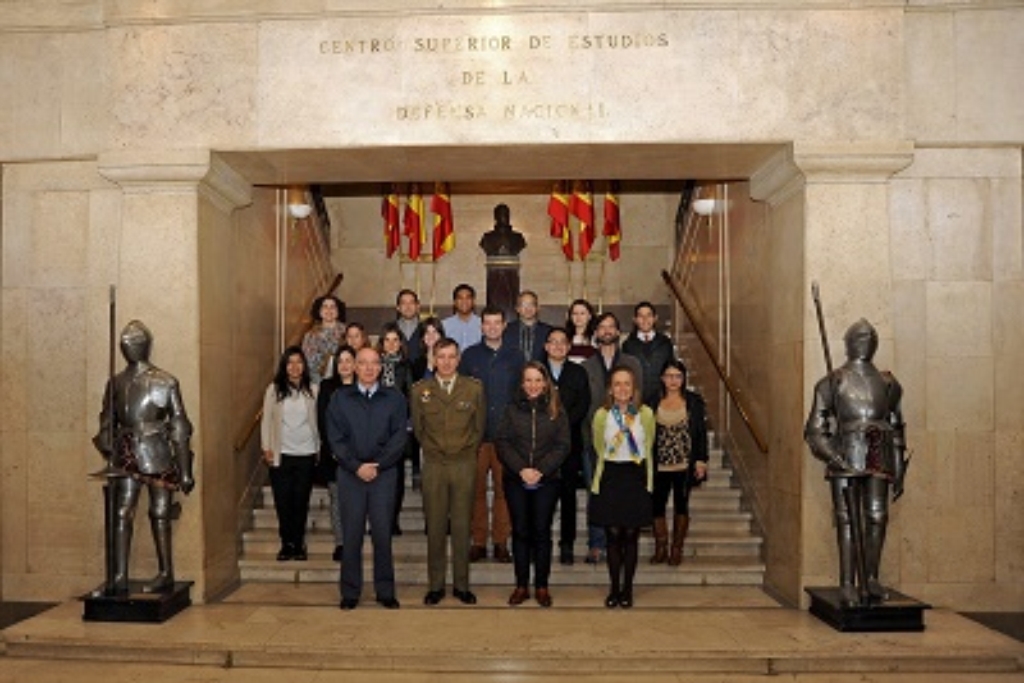 Visita de alumnos del Instituto Atlántico de Gobierno
